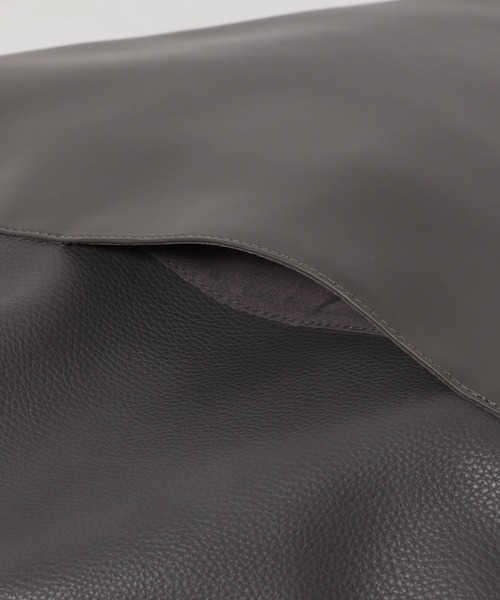 RAGEBLUE（レイジブルー）の「サンカクキリカエ/レザートートバッグ/266394（トートバッグ・メンズ・ブラック/グレー・FREE）」の7枚目の写真