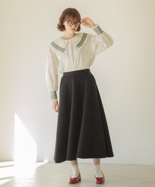 idem(イデム)の「pocopoco flare skirt/キルティングスウェットフレアスカート(スカート・レディース・ブラック/ブルー/アイボリー・FREE)」の11枚目の写真