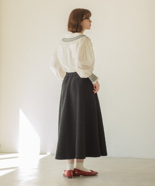 idem(イデム)の「pocopoco flare skirt/キルティングスウェットフレアスカート(スカート・レディース・ブラック/ブルー/アイボリー・FREE)」の12枚目の写真