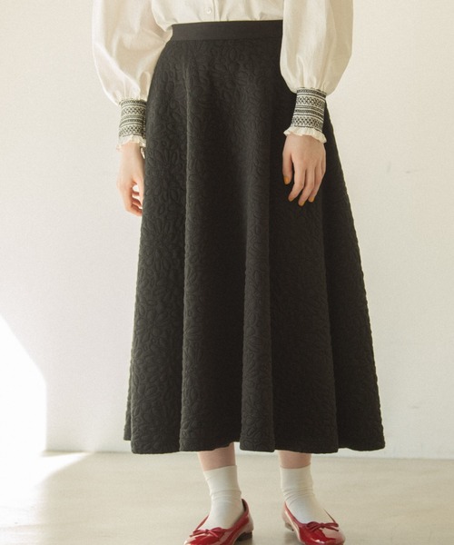 idem(イデム)の「pocopoco flare skirt/キルティングスウェットフレアスカート(スカート・レディース・ブラック/ブルー/アイボリー・FREE)」の14枚目の写真