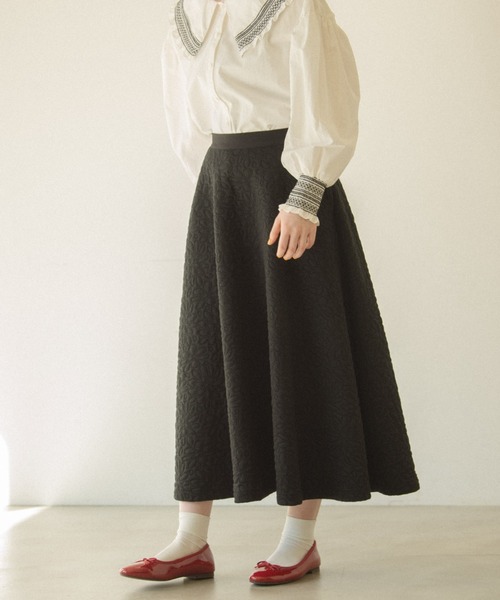idem(イデム)の「pocopoco flare skirt/キルティングスウェットフレアスカート(スカート・レディース・ブラック/ブルー/アイボリー・FREE)」の16枚目の写真