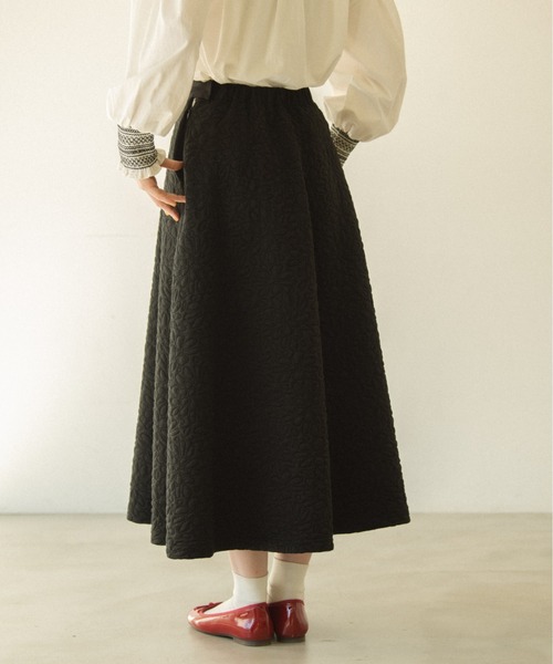 idem(イデム)の「pocopoco flare skirt/キルティングスウェットフレアスカート(スカート・レディース・ブラック/ブルー/アイボリー・FREE)」の17枚目の写真