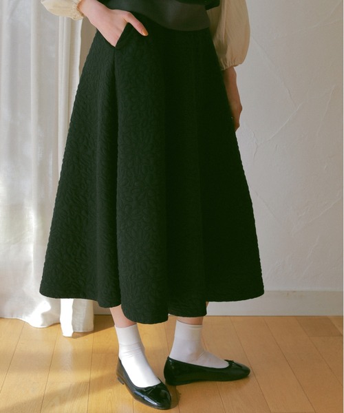 idem(イデム)の「pocopoco flare skirt/キルティングスウェットフレアスカート(スカート・レディース・ブラック/ブルー/アイボリー・FREE)」の9枚目の写真