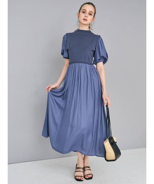 MERCURYDUO(マーキュリーデュオ)の「異素材ドッキングパフスリーブギャザーワンピース(ワンピース・レディース・ブルー/ブラウン/ベージュ・FREE)」の9枚目の写真