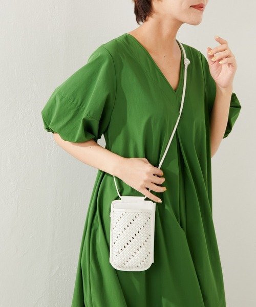ear PAPILLONNER(イアパピヨネ)の「メッシュモバイルウォレットショルダーバッグ(ショルダーバッグ・レディース・ホワイト/ブラック・FREE)」の19枚目の写真