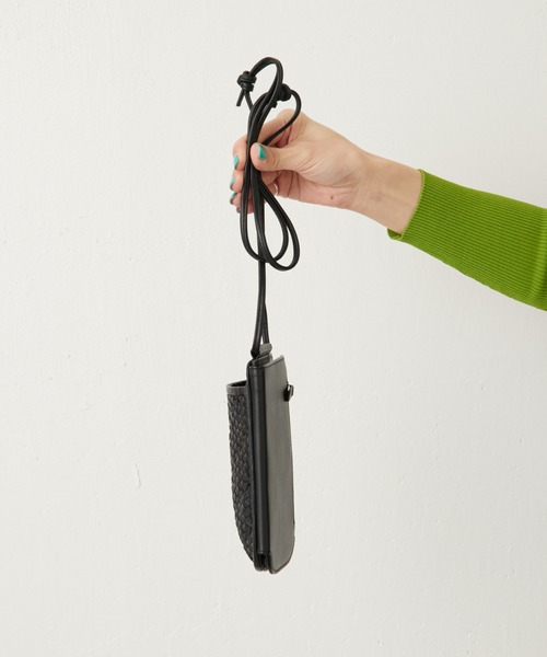 ear PAPILLONNER(イアパピヨネ)の「メッシュモバイルウォレットショルダーバッグ(ショルダーバッグ・レディース・ホワイト/ブラック・FREE)」の20枚目の写真