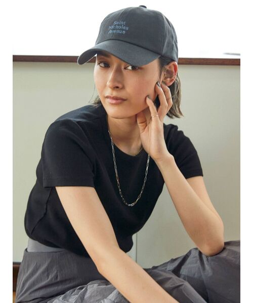 Ungrid（アングリッド）の「カラーフィットTee（Tシャツ/カットソー・レディース・オフホワイト/ブラック/ピンク/オレンジ/グリーン・FREE）」の11枚目の写真