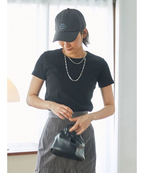 Ungrid（アングリッド）の「カラーフィットTee（Tシャツ/カットソー・レディース・オフホワイト/ブラック/ピンク/オレンジ/グリーン・FREE）」の14枚目の写真