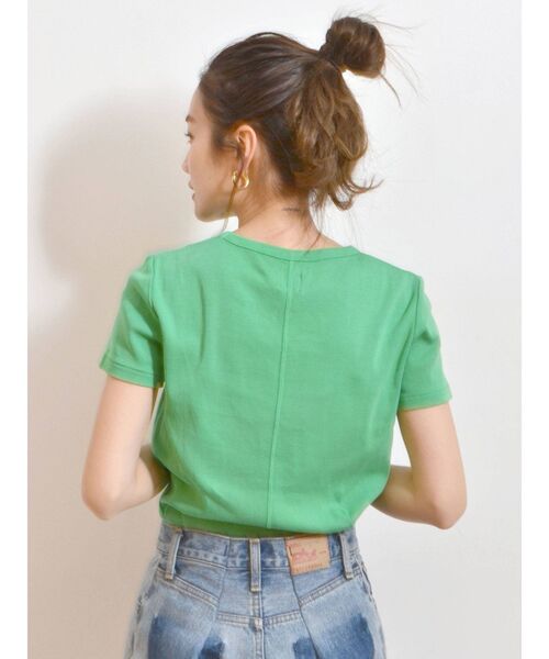 Ungrid（アングリッド）の「カラーフィットTee（Tシャツ/カットソー・レディース・オフホワイト/ブラック/ピンク/オレンジ/グリーン・FREE）」の19枚目の写真