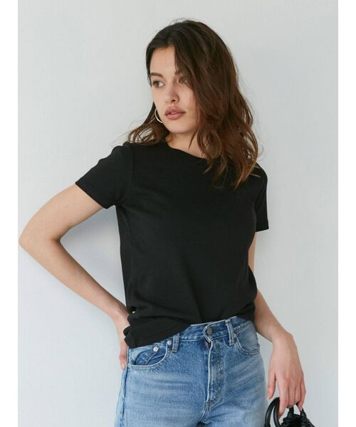 Ungrid（アングリッド）の「カラーフィットTee（Tシャツ/カットソー・レディース・オフホワイト/ブラック/ピンク/オレンジ/グリーン・FREE）」の17枚目の写真