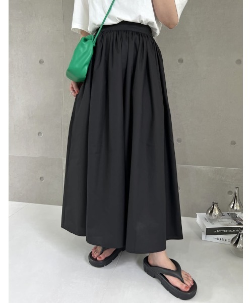 Re:EDIT(リエディ)の「コットンブレンドカラーボリュームスカート(スカート・レディース・ブラック/ベージュ/ピンク/イエロー/ブルー/グリーン・MEDIUM/LARGE/SHORT)」の2枚目の写真