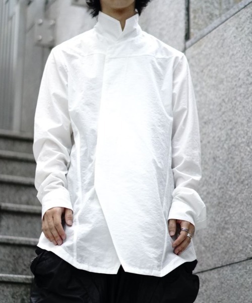 JULIUS(ユリウス)の「JULIUS/ユリウス/SHIRT FOR MALE/797SHM3(シャツ/ブラウス・メンズ・ホワイト/ブラック/ブラウン・2/3)」の2枚目の写真