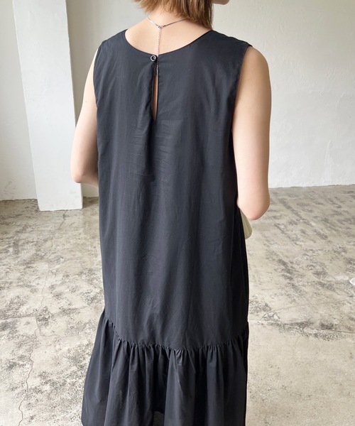 ローンティアードノースリーブワンピース