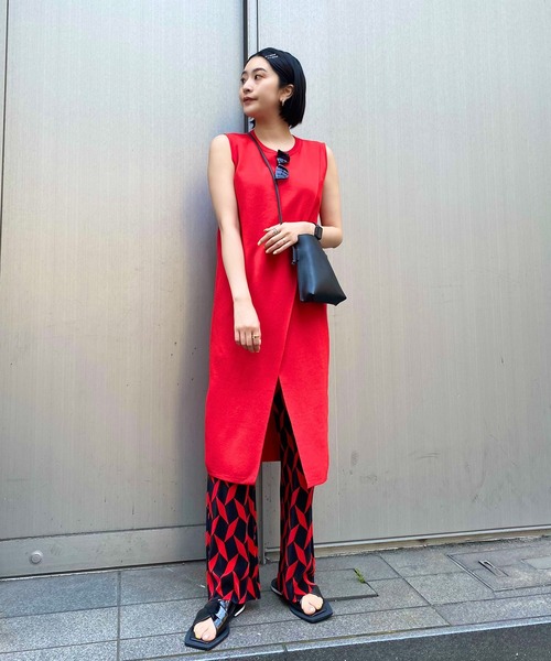 Narcissus（ナルシス）の「【Narcissus】スリットワンピース（ワンピース・レディース・ブラック/レッド・FREE）」の19枚目の写真