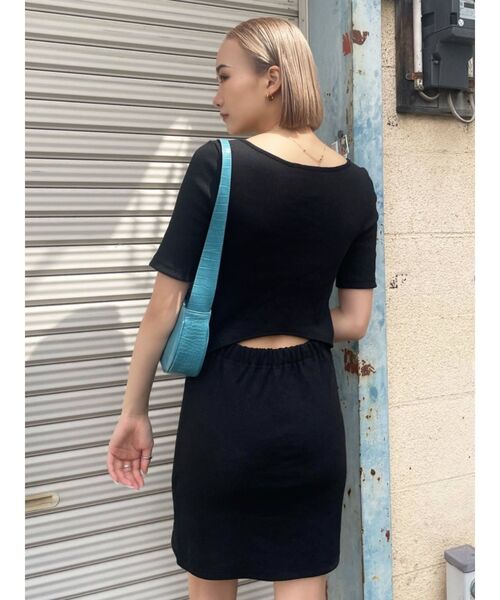 EMODA（エモダ）の「バックオープンボタンワンピース（ワンピース・レディース・ブラック/グレー/ブルー/アイボリー・FREE）」の15枚目の写真