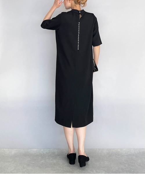 PICCIN（ピッチン）の「ハイネック後ろパールワンピース（ワンピース・レディース・ブラック/ベージュ/ネイビー・M）」の10枚目の写真