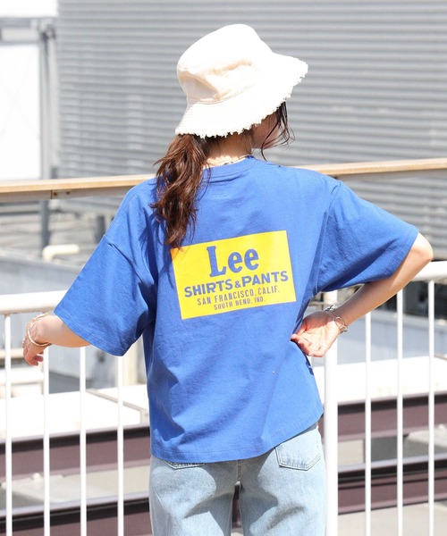 Lee(リー)の「【Lee】バックBOXロゴプリントTシャツ(Tシャツ/カットソー・レディース・ネイビー・M/L)」の1枚目の写真