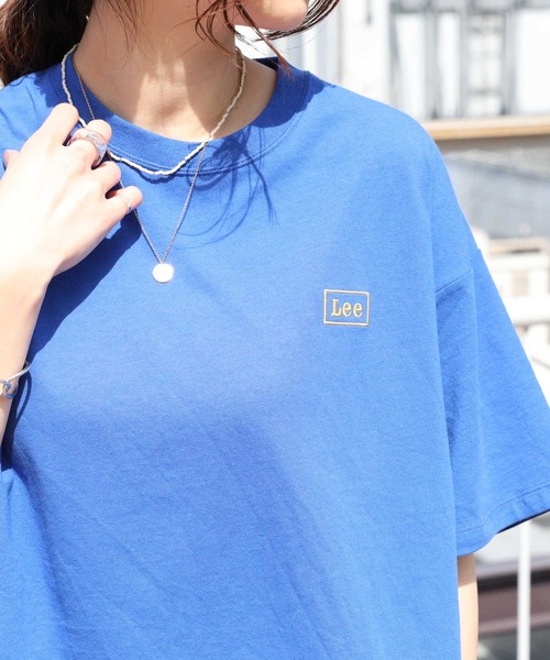 Lee(リー)の「【Lee】バックBOXロゴプリントTシャツ(Tシャツ/カットソー・レディース・ネイビー・M/L)」の3枚目の写真