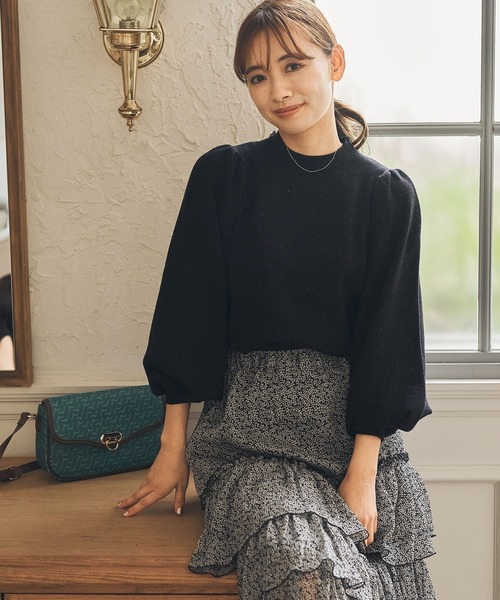 mysty woman（ミスティウーマン）の「ボリュームスリーブラメハイネック 157250（ニット/セーター・レディース・ピンク/グリーン系その他/ブルー/ブラック/アイボリー/モカ/ライトパープル・FREE）」の11枚目の写真