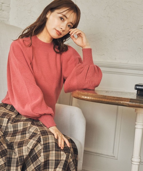 mysty woman（ミスティウーマン）の「ボリュームスリーブラメハイネック 157250（ニット/セーター・レディース・ピンク/グリーン系その他/ブルー/ブラック/アイボリー/モカ/ライトパープル・FREE）」の14枚目の写真