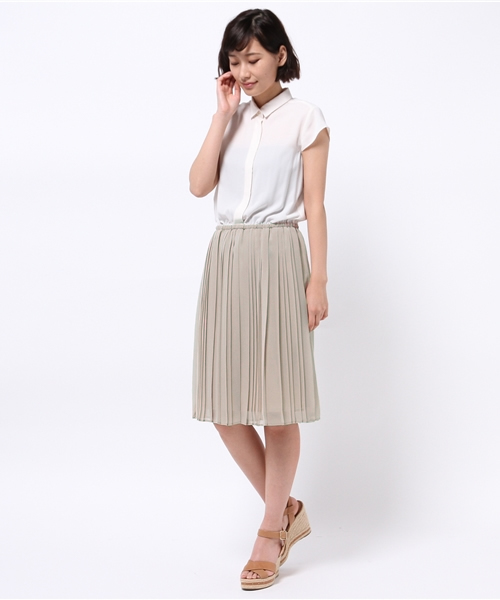 BEAMS LIGHTS Women's（ビームスライツ ウィメンズ）の「BEAMS LIGHTS / 配色プリーツワンピース（ワンピース・レディース・ベージュ/オリーブ/ネイビー・36/38）」の16枚目の写真