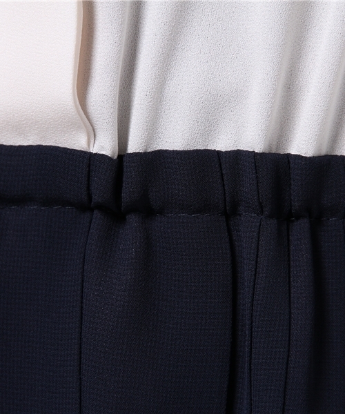 BEAMS LIGHTS Women's（ビームスライツ ウィメンズ）の「BEAMS LIGHTS / 配色プリーツワンピース（ワンピース・レディース・ベージュ/オリーブ/ネイビー・36/38）」の11枚目の写真