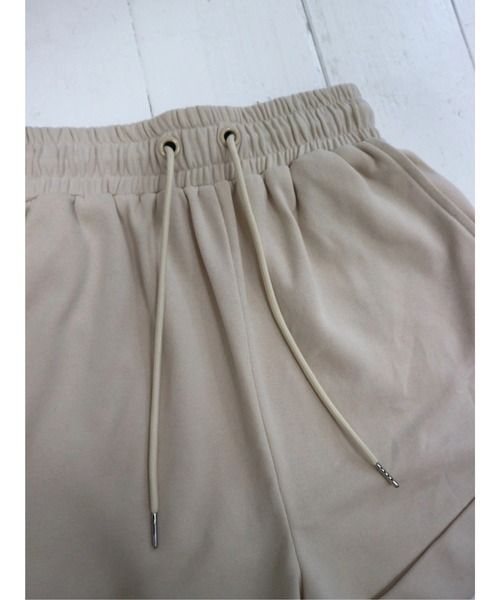 TRUNC（トランクエイティーエイト）の「Peach Brushed Short PT（スウェットパンツ・レディース・アイボリー・FREE）」の7枚目の写真