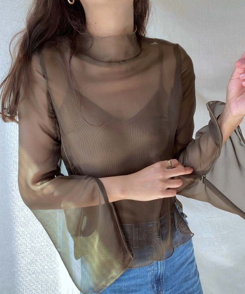 LAUIR（ラウアー）の「2wayファスナースリットスリーブシアーブラウス（シャツ/ブラウス・レディース・ブラック/ブラウン/アイボリー/ラベンダー/カーキ/ベージュ/ライトピンク/ホワイト・MEDIUM/LARGE/SMALL）」の7枚目の写真