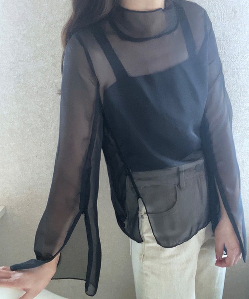 LAUIR（ラウアー）の「2wayファスナースリットスリーブシアーブラウス（シャツ/ブラウス・レディース・ブラック/ブラウン/アイボリー/ラベンダー/カーキ/ベージュ/ライトピンク/ホワイト・MEDIUM/LARGE/SMALL）」の14枚目の写真