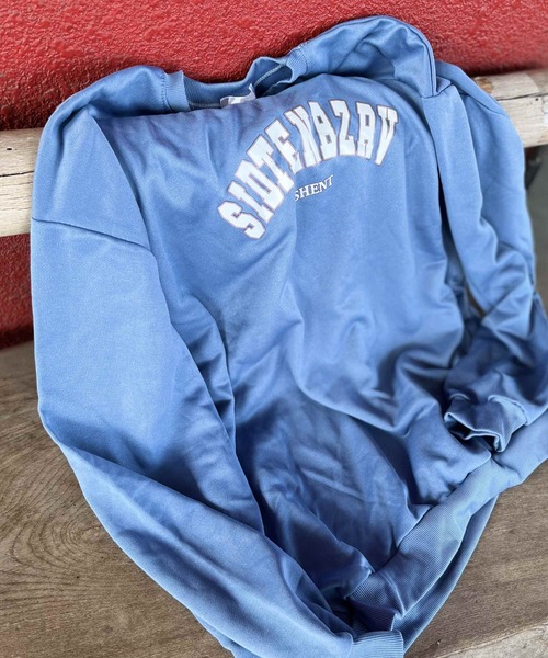 ARCADE（アーケード）の「春 韓国風 オーバーサイズ カレッジロゴ 薄手 軽量ライト スウェット -ARCADE Limited Line-（スウェット・レディース・ホワイト/ブラック/グレー/ピンク/ブルー・MEDIUM/LARGE）」の8枚目の写真