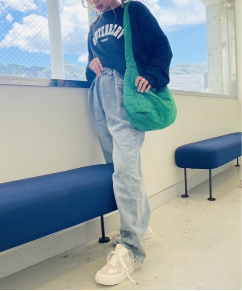 ARCADE（アーケード）の「春 韓国風 オーバーサイズ カレッジロゴ 薄手 軽量ライト スウェット -ARCADE Limited Line-（スウェット・レディース・ホワイト/ブラック/グレー/ピンク/ブルー・MEDIUM/LARGE）」の12枚目の写真