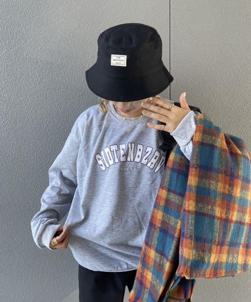 ARCADE（アーケード）の「春 韓国風 オーバーサイズ カレッジロゴ 薄手 軽量ライト スウェット -ARCADE Limited Line-（スウェット・レディース・ホワイト/ブラック/グレー/ピンク/ブルー・MEDIUM/LARGE）」の16枚目の写真