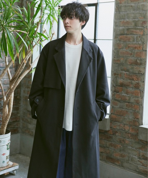 Alpinus（アルピナス）の「Alpinus - gun flap over chester coat / ガンフラップオーバーチェスターコート（チェスターコート・メンズ・グレイッシュベージュ/ブラック・SMALL/MEDIUM）」の3枚目の写真