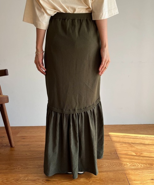 CAPRICIEUX LE'MAGE(カプリシューレマージュ)の「ドッキングマーメイドスカート(スカート・レディース・ブラック/カーキ・FREE)」の6枚目の写真