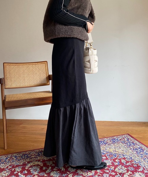 CAPRICIEUX LE'MAGE(カプリシューレマージュ)の「ドッキングマーメイドスカート(スカート・レディース・ブラック/カーキ・FREE)」の11枚目の写真