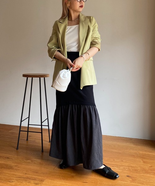 CAPRICIEUX LE'MAGE(カプリシューレマージュ)の「ドッキングマーメイドスカート(スカート・レディース・ブラック/カーキ・FREE)」の12枚目の写真