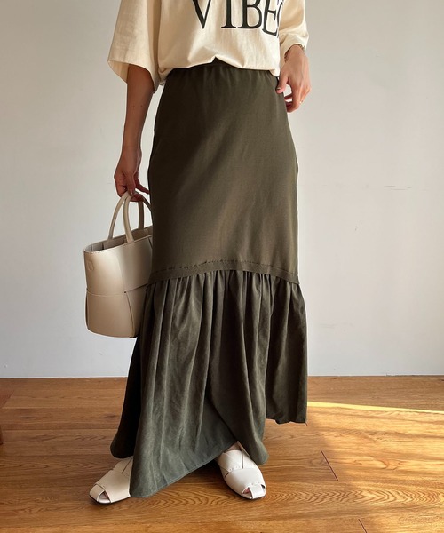 CAPRICIEUX LE'MAGE(カプリシューレマージュ)の「ドッキングマーメイドスカート(スカート・レディース・ブラック/カーキ・FREE)」の13枚目の写真