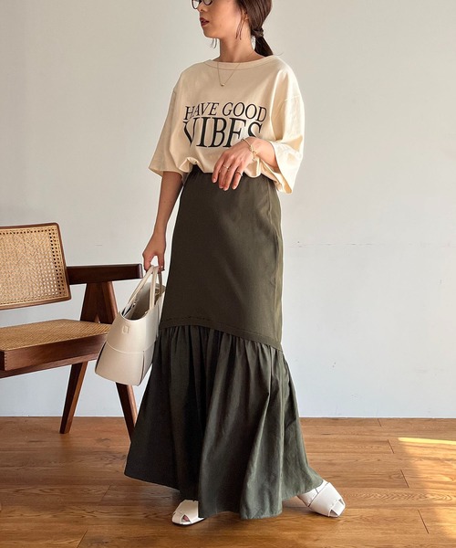 CAPRICIEUX LE'MAGE(カプリシューレマージュ)の「ドッキングマーメイドスカート(スカート・レディース・ブラック/カーキ・FREE)」の17枚目の写真