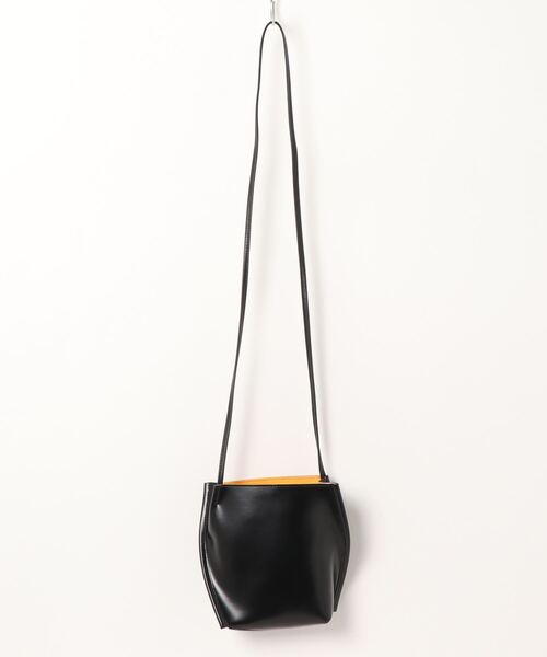 Courtney Orla(コートニーオーラ)の「【Courtney Orla/(コートニーオーラ)】SLOPE TOTE MINI/スロープトートミニ(ショルダーバッグ・レディース・ブラック・FREE)」の12枚目の写真