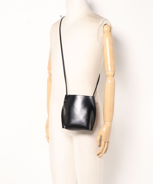 Courtney Orla(コートニーオーラ)の「【Courtney Orla/(コートニーオーラ)】SLOPE TOTE MINI/スロープトートミニ(ショルダーバッグ・レディース・ブラック・FREE)」の15枚目の写真