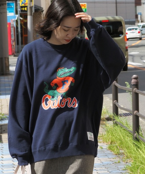DISCUS ATHLETIC（ディスカス　アスレチック）の「【ＤＩＳＣＵＳ×ＵＮＩＶ．ＦＬＯＲＩＤＡ】 カレッジスウェット　WEB限定（スウェット・レディース・ネイビー/グレー/ホワイト/オレンジ・L/M）」の3枚目の写真