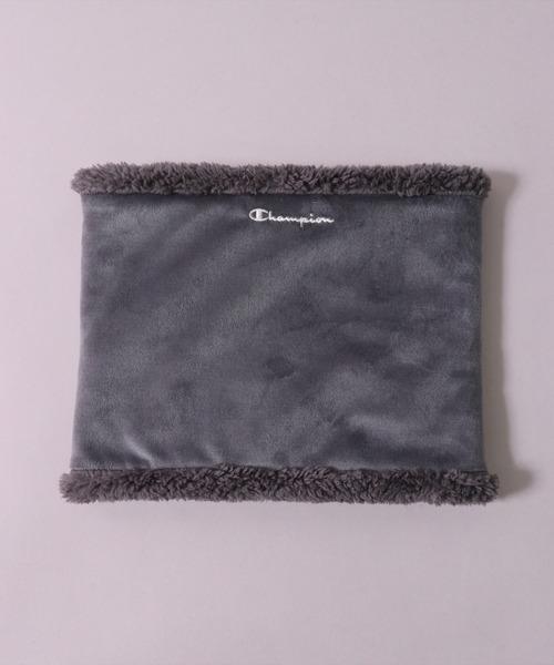 Champion(チャンピオン)の「(LF)【Champion】ブランド ロゴ マーク ベロア × ボア ネックウォーマー(ネックウォーマー/スヌード・レディース・ネイビー/ブラック/グレイッシュベージュ/グレー/ベージュ/カーキ・ONE SIZE)」の9枚目の写真