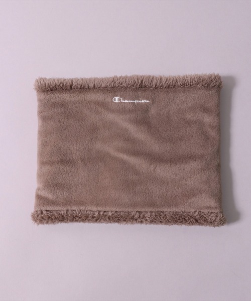 Champion(チャンピオン)の「(LF)【Champion】ブランド ロゴ マーク ベロア × ボア ネックウォーマー(ネックウォーマー/スヌード・レディース・ネイビー/ブラック/グレイッシュベージュ/グレー/ベージュ/カーキ・ONE SIZE)」の10枚目の写真