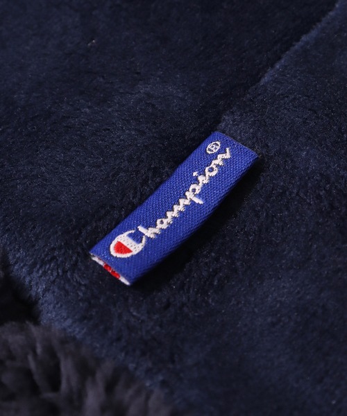 Champion(チャンピオン)の「(LF)【Champion】ブランド ロゴ マーク ベロア × ボア ネックウォーマー(ネックウォーマー/スヌード・レディース・ネイビー/ブラック/グレイッシュベージュ/グレー/ベージュ/カーキ・ONE SIZE)」の14枚目の写真