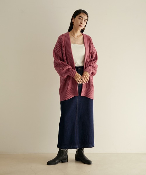 SALON adam et rope'（サロン アダム エ ロペ）の「【サステナブル】ボリュームスリーブローゲージニットカーディガン（カーディガン/ボレロ・レディース・チャコールグレー/オフホワイト/ピンク・FREE）」の15枚目の写真