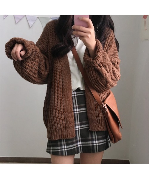 RUUX(ルーフ)の「ボリューム ケーブル カーディガン(カーディガン/ボレロ・レディース・ネイビー/ブラウン/ピンク/ブルー/アイボリー・FREE)」の9枚目の写真