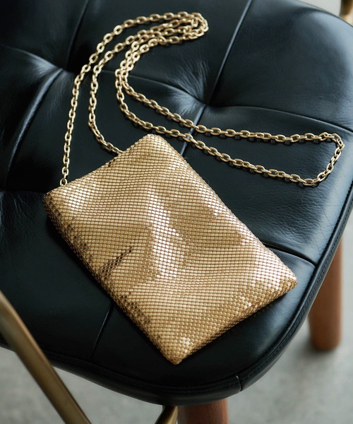 Whim Gazette(ウィムガゼット)の「【WHITING&DAVIS】クロスボディポーチ(ショルダーバッグ・レディース・ゴールド・FREE)」の1枚目の写真