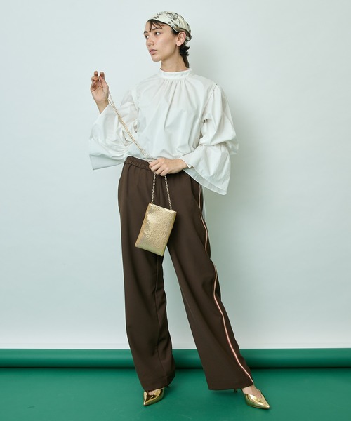 Whim Gazette(ウィムガゼット)の「【WHITING&DAVIS】クロスボディポーチ(ショルダーバッグ・レディース・ゴールド・FREE)」の4枚目の写真