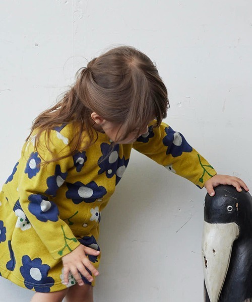 kladskap（クレードスコープ）の「花柄長袖カーディガン（カーディガン/ボレロ・キッズ・マスタード/ネイビー・100cm/120cm/90cm/110cm）」の12枚目の写真
