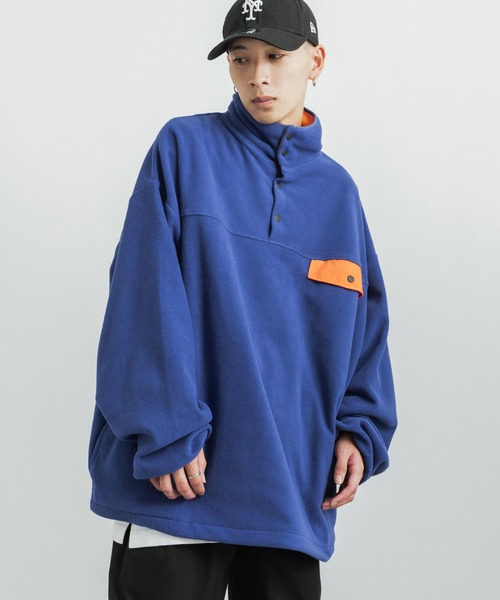 Rocky Monroe（ロッキーモンロー）の「オーバーサイズ マイクロフリースボア バイカラープルオーバースウェット（スウェット・メンズ・ロイヤルブルー/ホワイト/ブラック/パープル/オレンジ/グリーン・L/M）」の18枚目の写真